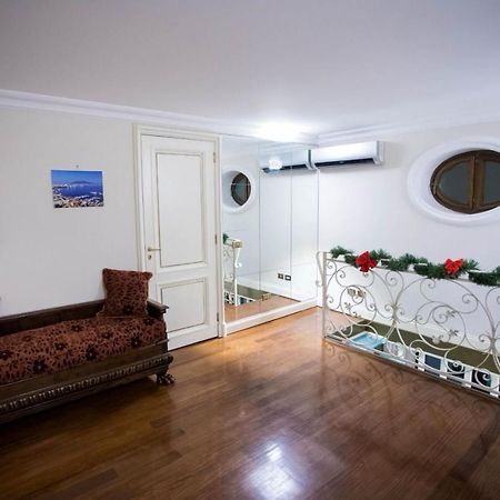 Ferienwohnung Hause Naty Spaccanapoli Exterior foto